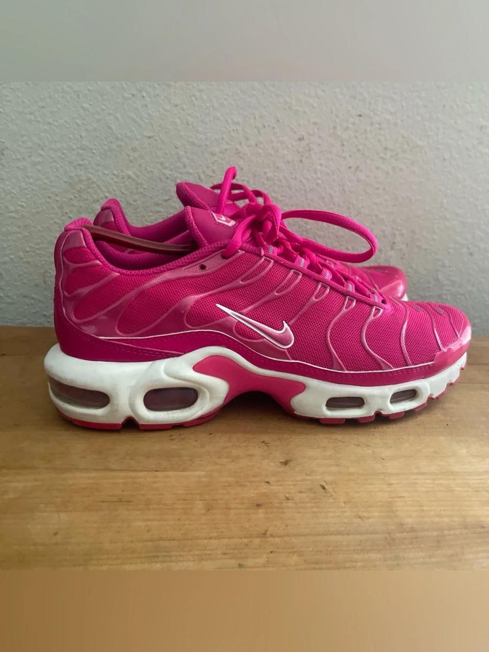 Nike Air Max Plus Women Pink/ White Sneaker Shoes DR9886 600 Sz 8